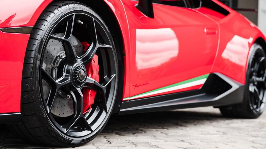 Детали экстерьера Lamborghini Huracan Performante by RACE! 2018 года  (фото 36 из 37)